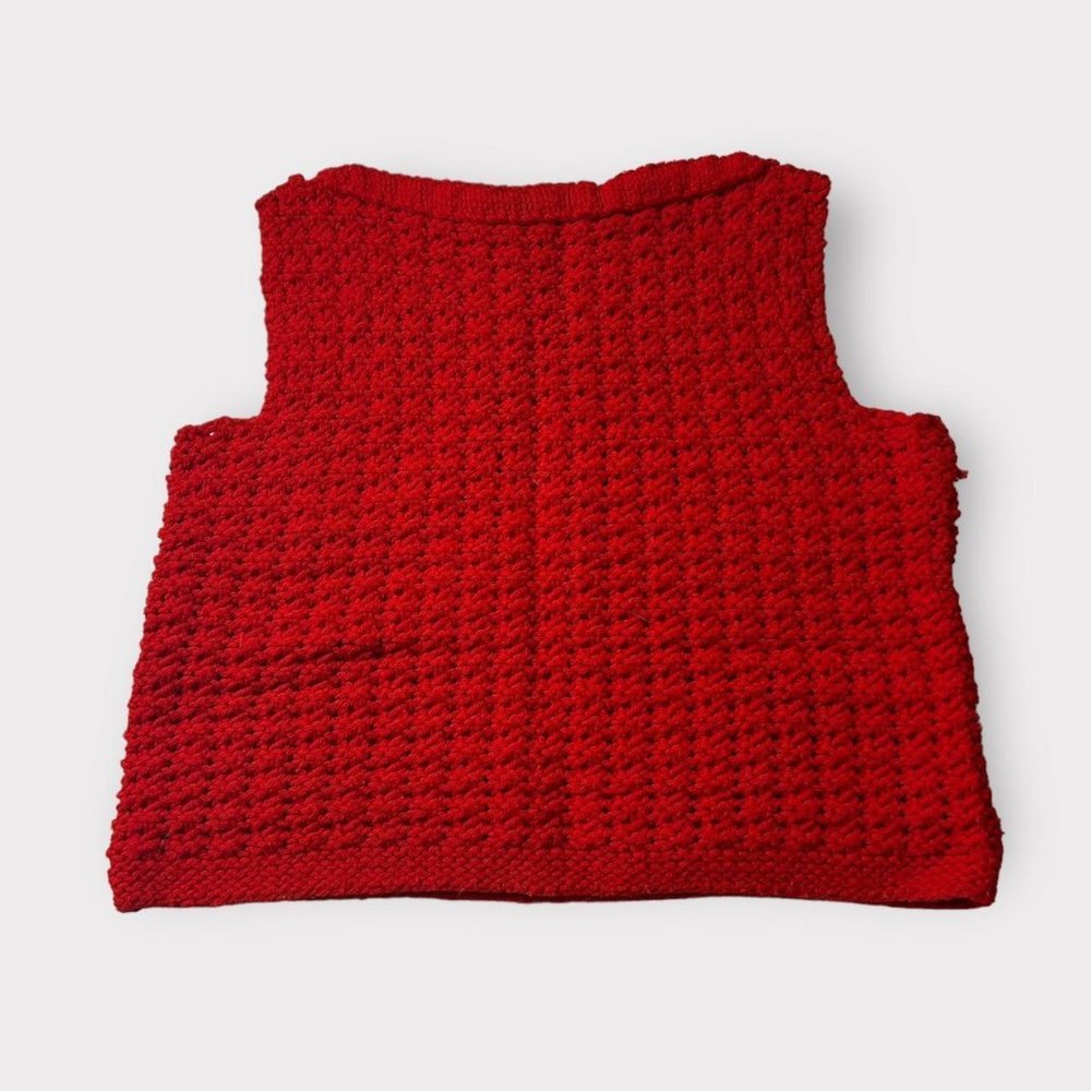 Vintage cherry red hand crochet/knit sleeveless slightly cropped top size L